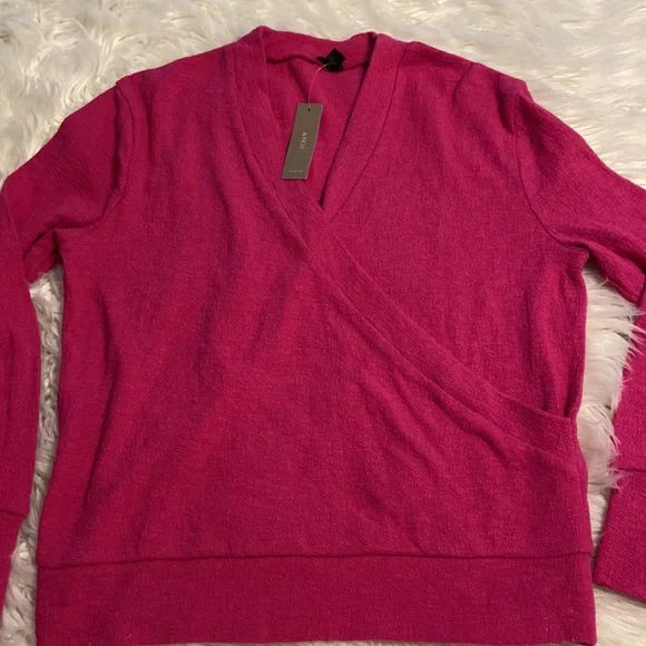 J.Crew Shirt size XS brand new with tags color pink length 22” bust 34” - Picture 10 of 12